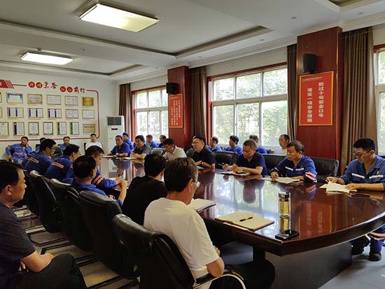 公司召开内部销售协同专题会议：打破部门岗位壁垒，全员聚力服务销售